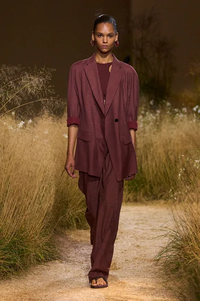 Look 9